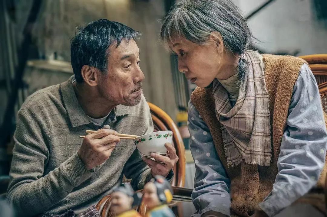 电影《我爱你!》梁家辉与叶童 剧照