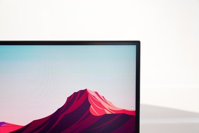 优派VG2481-4K显示器评测:小屏王者 完美搭档