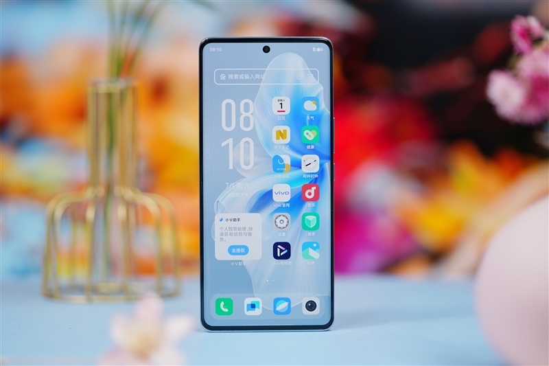 8mm机身下的续航王者!vivo S18评测:5000mAh超薄蓝海电池 轻松用一天半