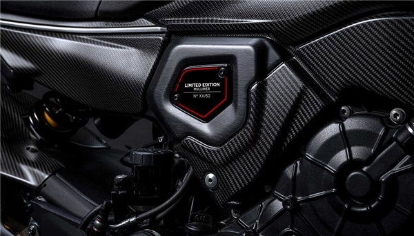 能买一台奔驰E!宾利联手杜卡迪推出限量摩托车:全球500台