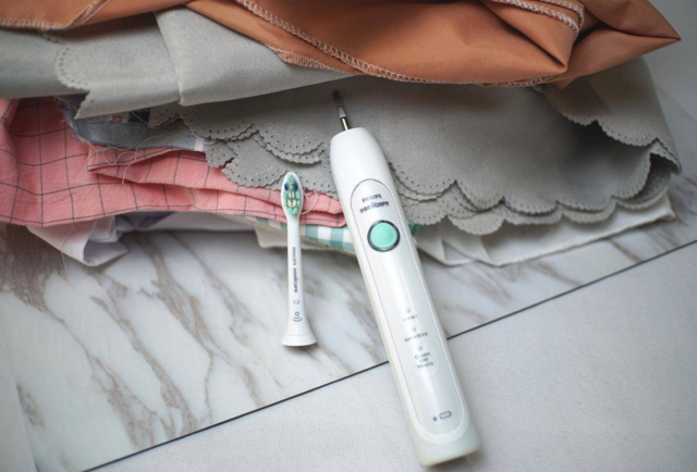 【秒懂知识库】怎么才能让电动牙刷电池寿命更长