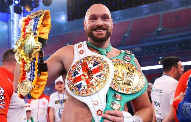 泰森富里竟碾压嘴炮这大肚子光头男人是怎么做到的