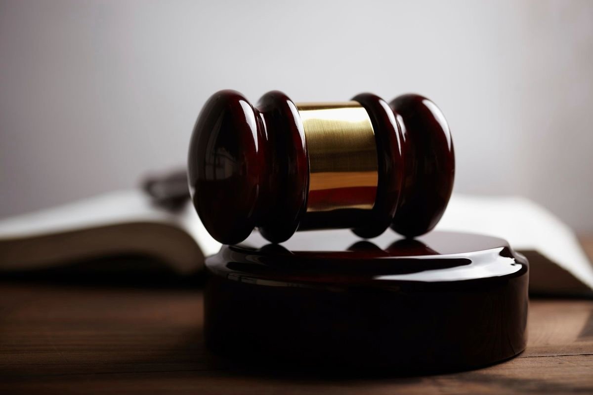 全球首个AI律师将于下月“上庭”，在超速驾驶案件中为被告辩护