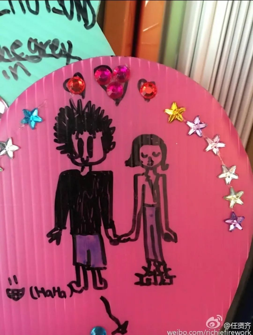 还记得任贤齐的女儿吗？去美国读书了？