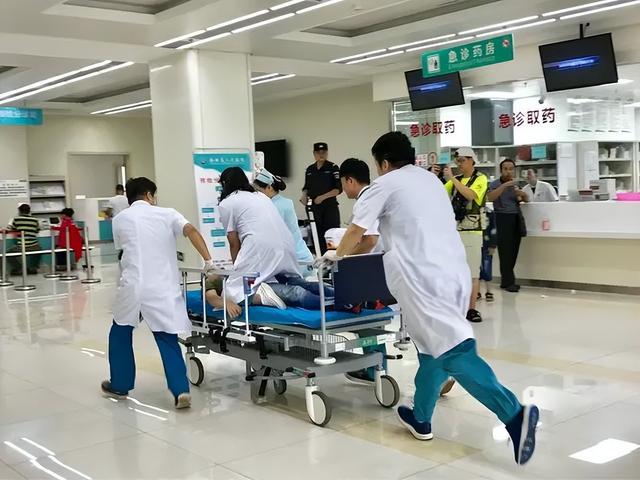 你清楚吗?8种情况下需看急诊!看急诊有哪些注意事项?_凤凰网