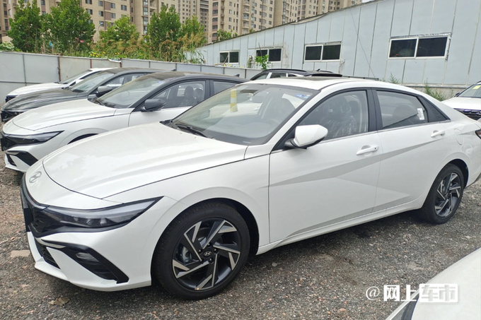 现代新伊兰特8月26日上市尺寸加长预计卖928万起