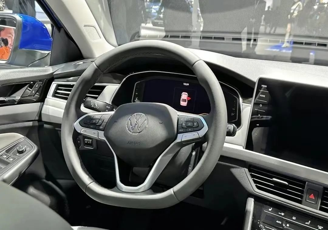 采用全新15t发动机售价1439万元大众宝来新增车型上市