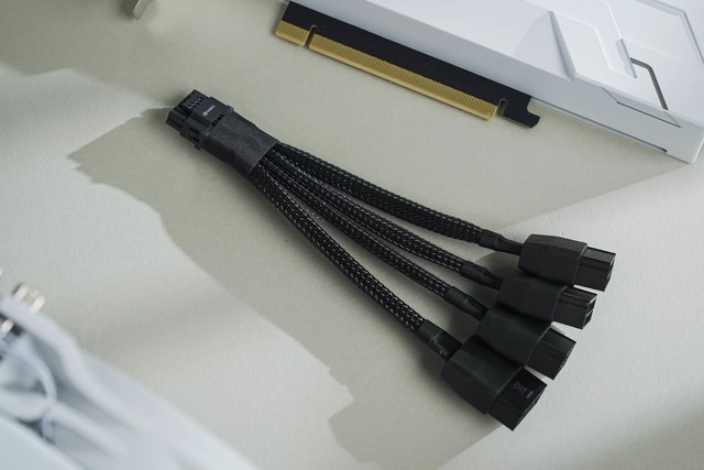 影驰RTX 4090金属大师AIO OC评测 水冷新旗舰