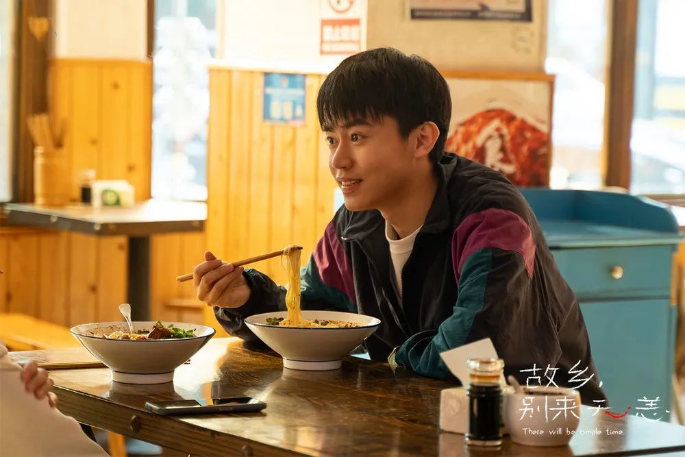 碳水化合物是升糖的一大“元凶”。(图/《故乡,别来无恙》)