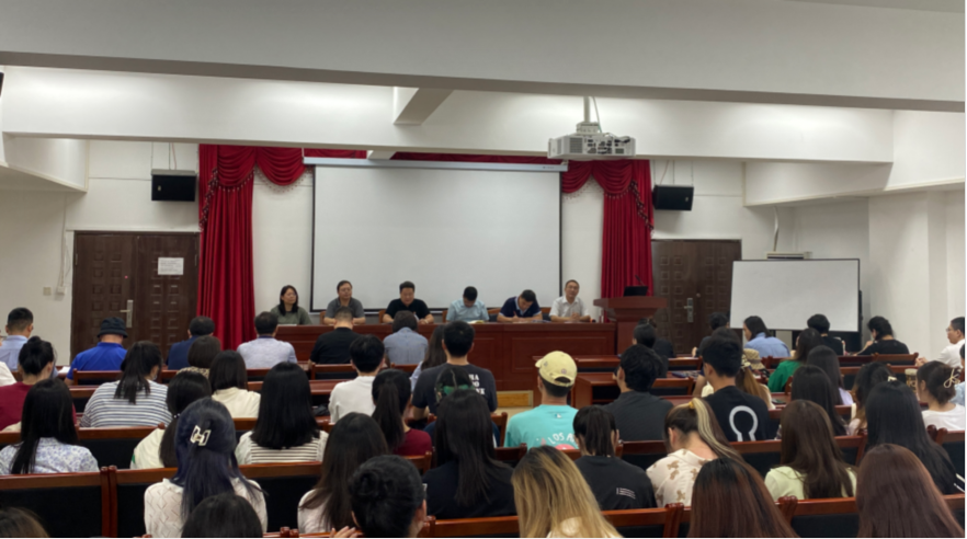 华中师范大学新闻传播学院微信公众号 图