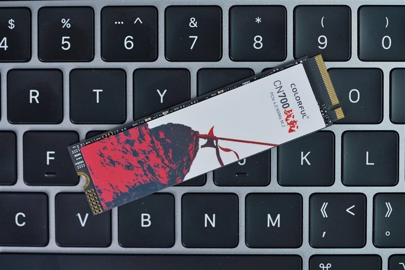 七彩虹战戟CN700 1TB SSD评测:国产方案7.1GB/s读取、499元最香