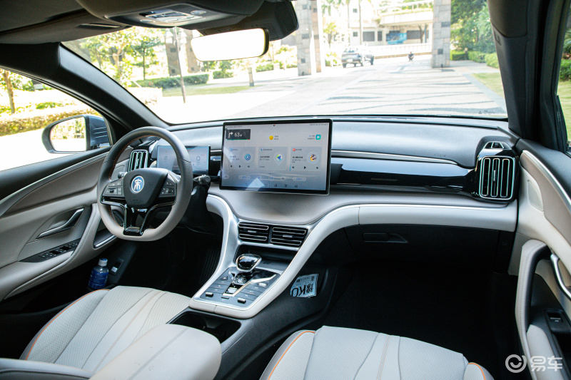 油耗电耗皆反向虚标抢先试驾比亚迪宋prodmi冠军版