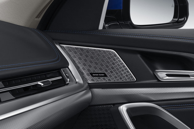 现代豪华内饰，宽敞舒适空间，创新纯电动BMW iX1成都车展即将上市