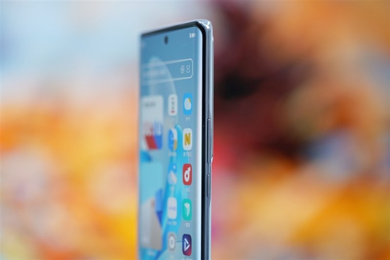 8mm机身以下我最能打!vivo S17 Pro评测:3499元轻薄手机之王