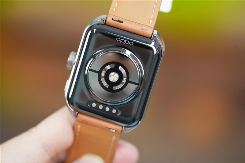 颜值实力并存 只需60秒身体状况一目了然!OPPO Watch 4 Pro评测