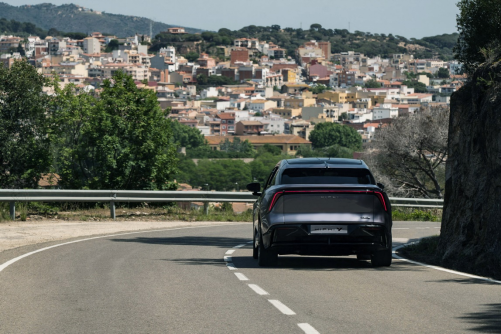 【新闻稿】打破驾控边界 解析高合HiPhi Y的底盘技术术908.png