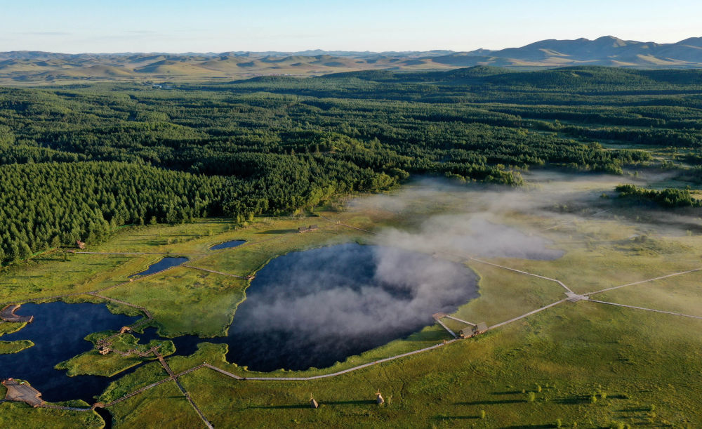 这是塞罕坝国家森林公园的景色（2022年8月20日摄，无人机照片）。新华社记者 杨世尧 摄