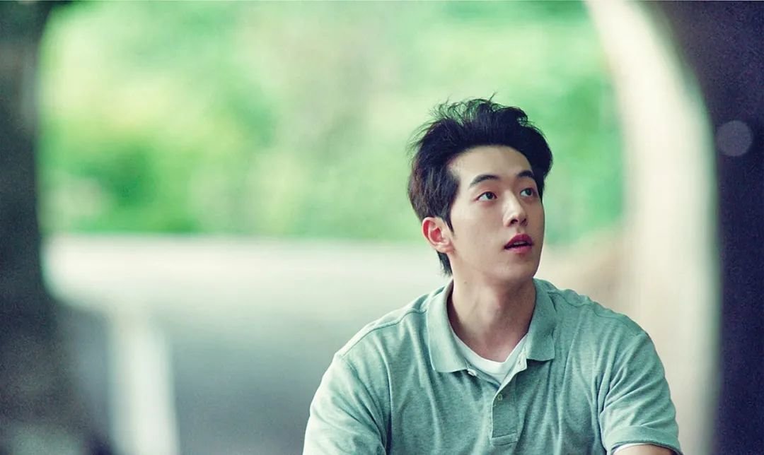 时过境迁后,我们如何看待曾经的苦难?/《二十五,二十一》