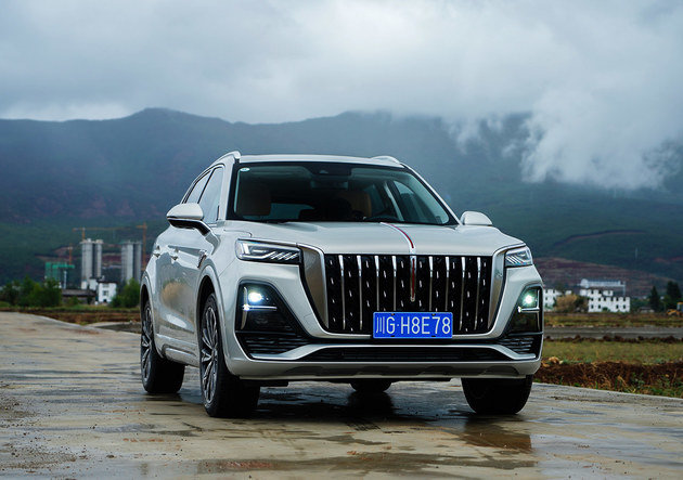 新红旗hs5售价18.38万起 颜值提升换装8at