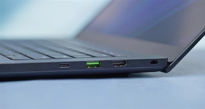 散热最强的14寸轻薄本!雷蛇灵刃14 2023评测:满血锐龙9 7940HS和满血RTX 4070 Laptop