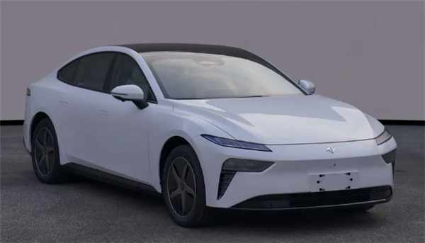 屏幕比方向盘还大!全新东风eπ 01内饰谍照曝光 物理按键全部取消