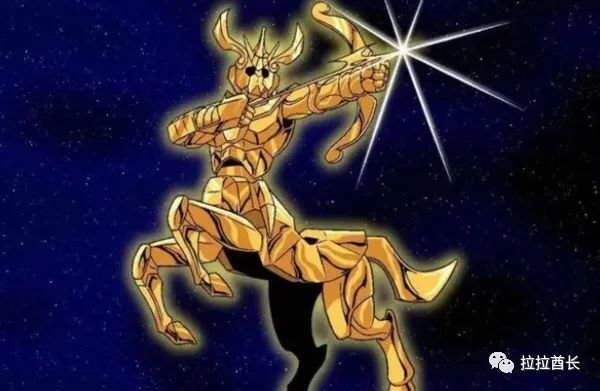 首先就是《北欧篇》中的奥丁战袍,这件奥丁战袍《黄金魂》中狮子座的