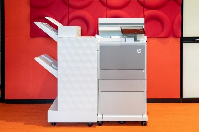 开启智慧办公 惠普6800zfw+企业级彩色一体机评测