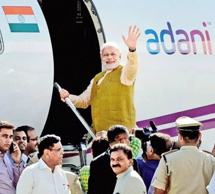 莫迪大选获胜后乘坐阿达尼集团的飞机前往新德里