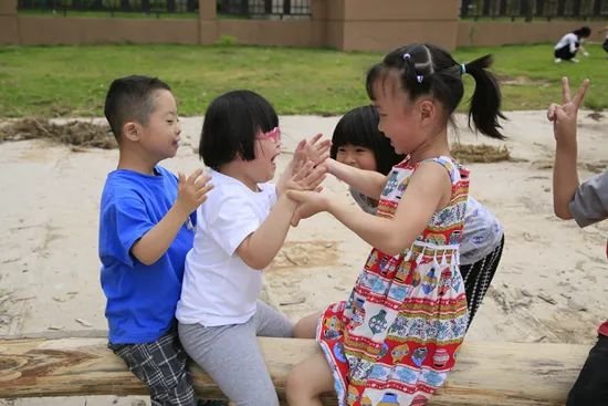 孩子们的游戏环节。