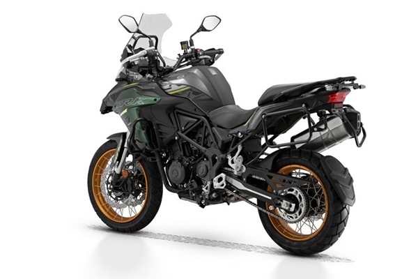 3.268万起 贝纳利TRK502(X)ADV纪念版上市:双缸水冷、手机直连