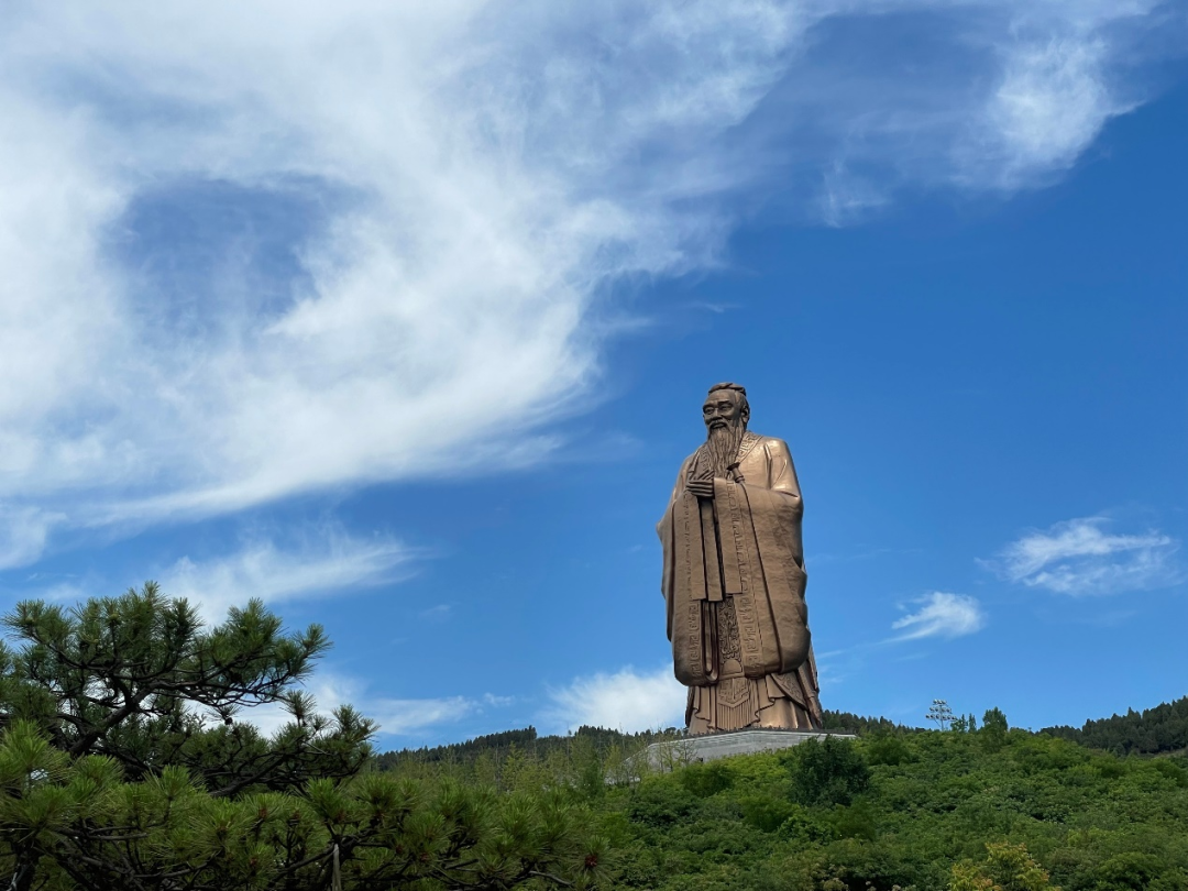 你要写尼山就不能只写尼山