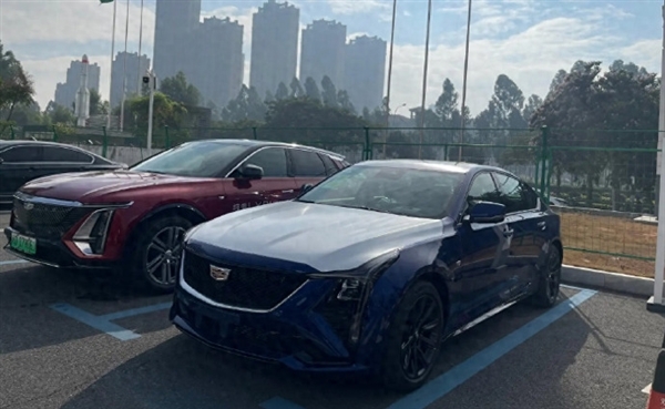 年轻人的第一辆后驱轿跑!全新凯迪拉克CT5实车曝光