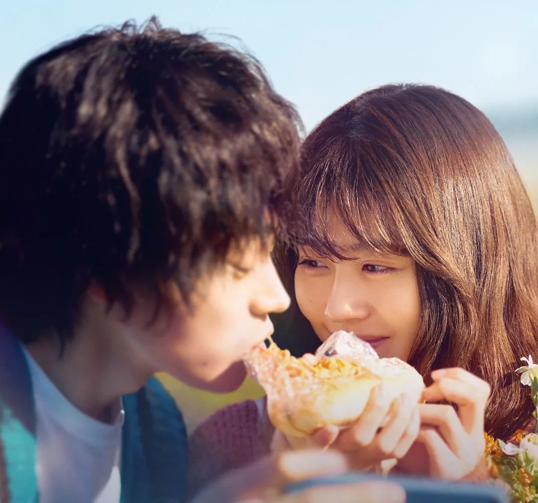 电影《花束般的恋爱》海报