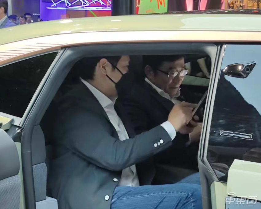 AI大模型抢着上车，高阶智驾拼量产！车东西智能汽车峰会议程公布，上海车展见