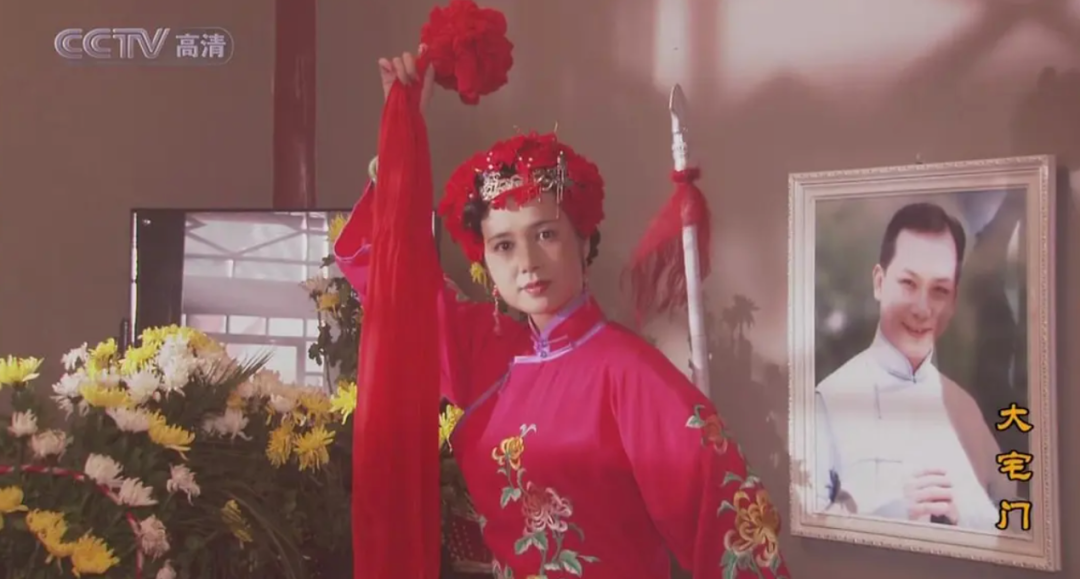 蒋雯丽饰演的白玉婷，时隔多年后成为被女性观众羡慕的荧幕形象。（图/《大宅门》）