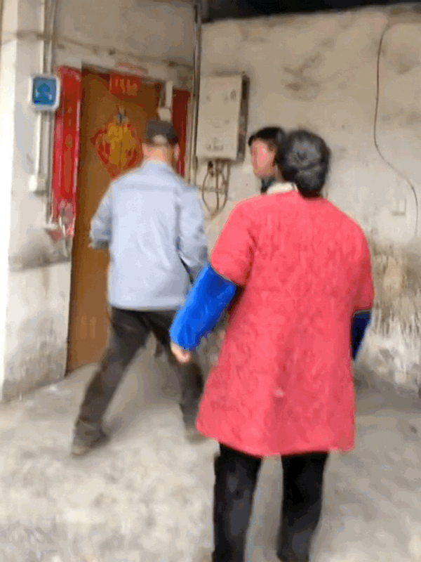 “200斤的体重,派上用场了!”