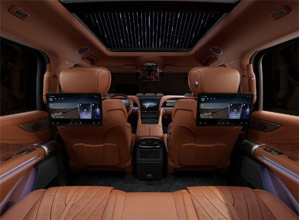 售价110万的比亚迪!仰望U8内饰首次开箱:顶级豪华