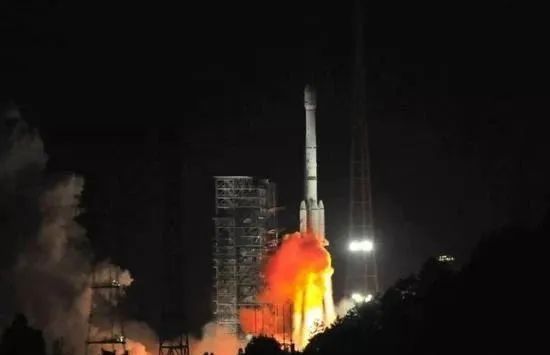 · 2017年12月，长征三号乙运载火箭成功将阿尔及利亚一号通信卫星发射升空并送入预定轨道。