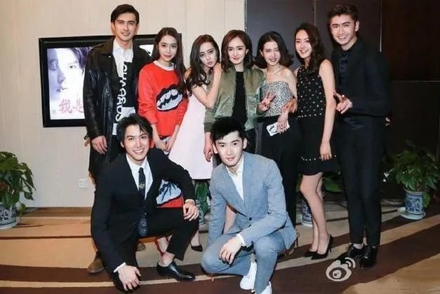 杨幂和旗下艺人