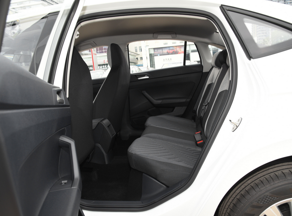 比朗逸便宜2万元 朗逸新锐能拿回10万元级家轿市场吗?