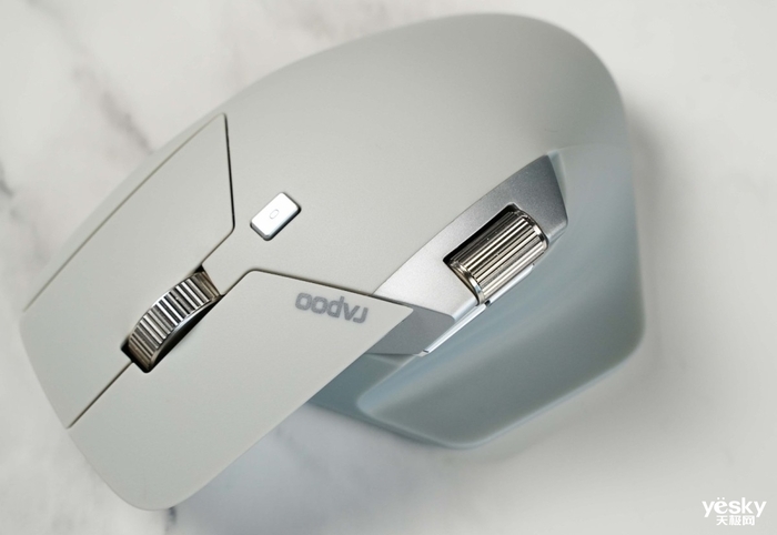 M+无线跨屏技术 霍尔磁感应侧滚轮 雷柏MT760L多模无线鼠标评测