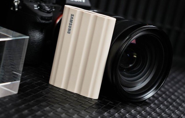 为影视后期特效加速 揭晓BASE倍视传媒知名特效师的存储秘密