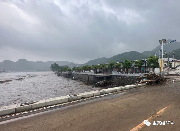 8月1日，水峪嘴村外的永定河。 新京报记者 慕宏举 摄