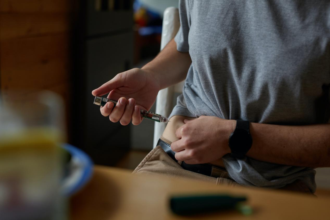 很多糖尿病患者需要注射胰岛素。(图/unsplash)
