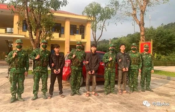 公安机关抓获了三名涉案人员：谭陆顺、谭文斌和阮景。