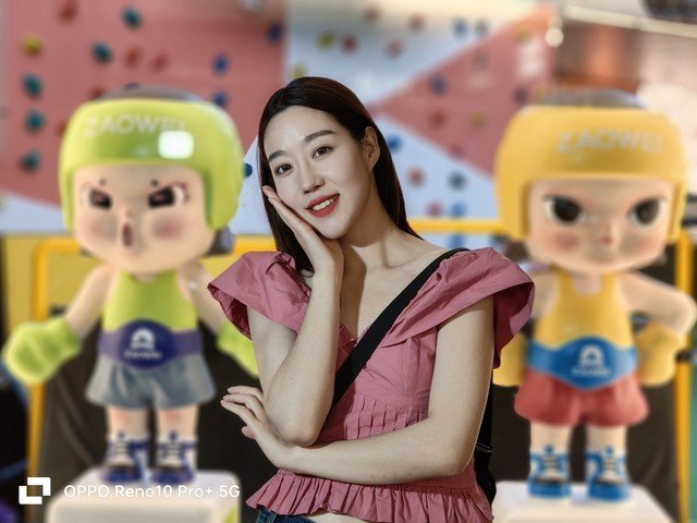 大底潜望长焦重新定义人像,OPPO Reno10 Pro+影像评测