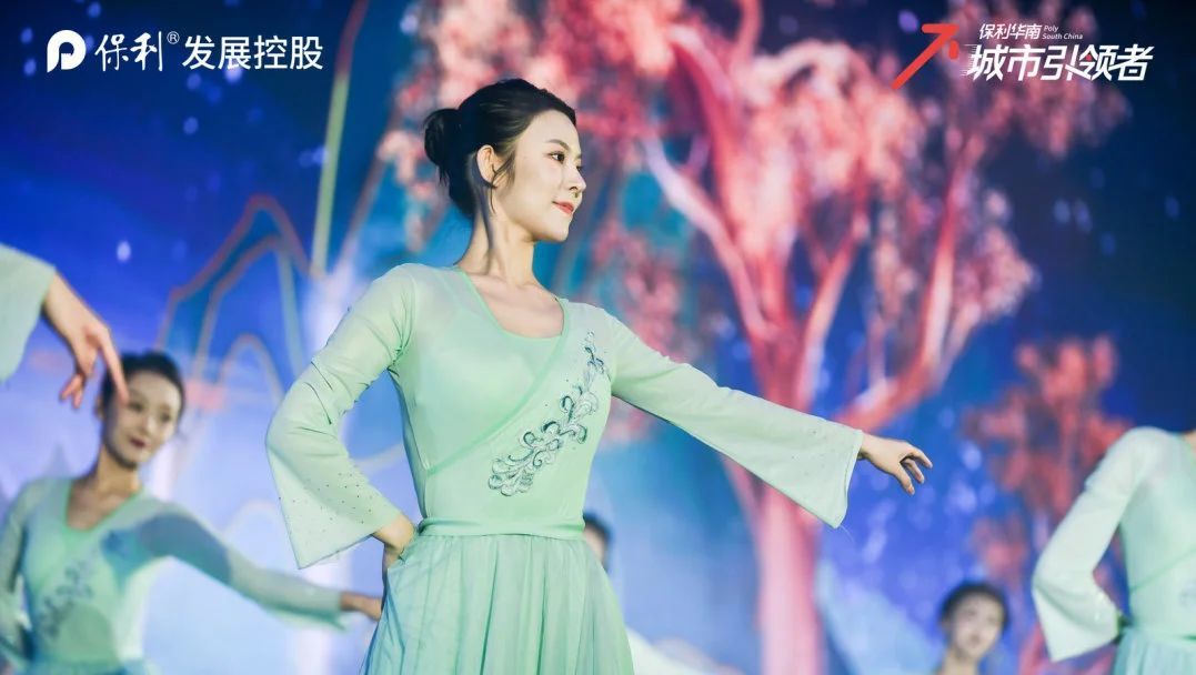 10-2现场图(向左滑动查看更多)