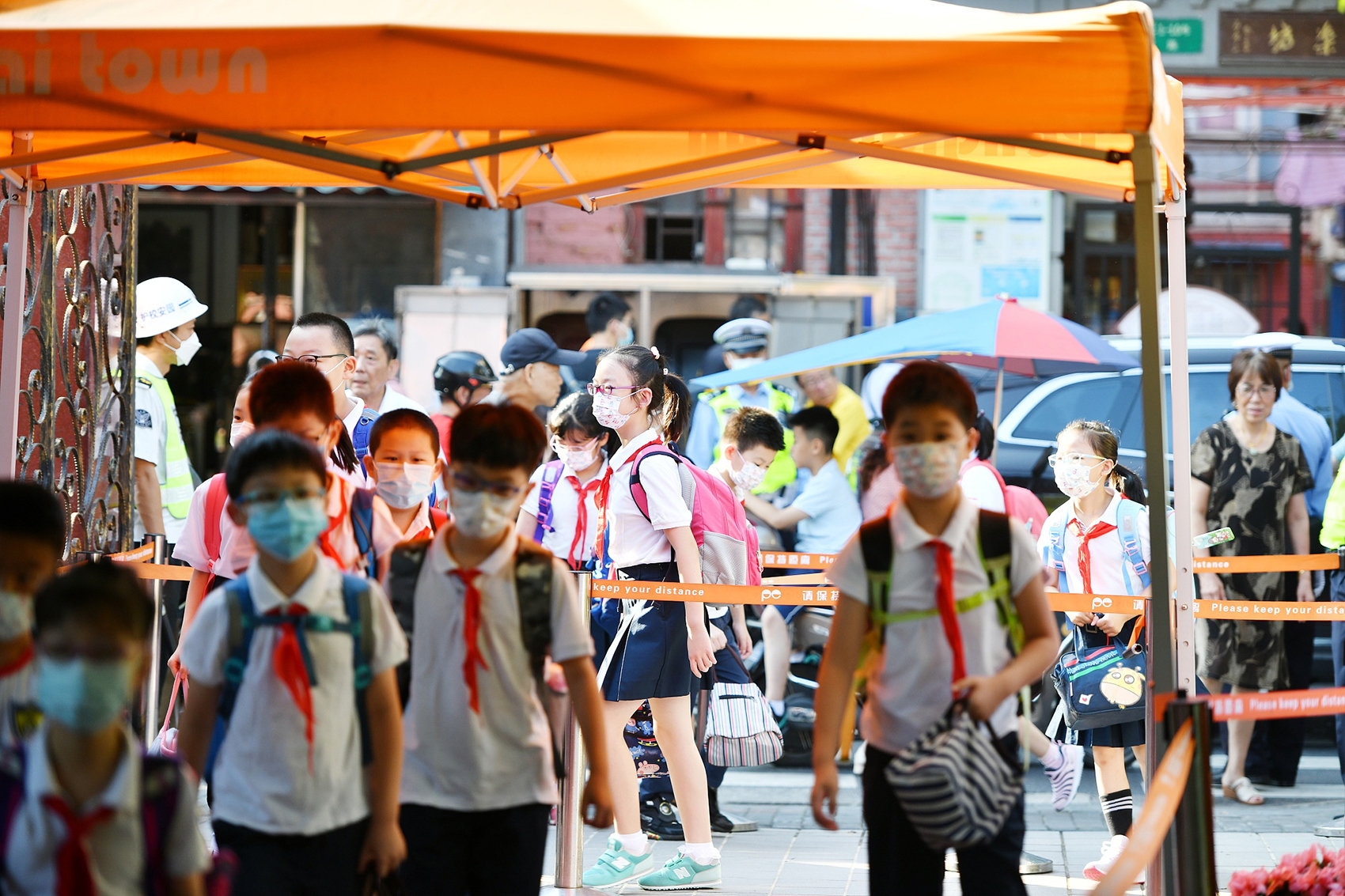 “学费未纳入退费范围”，疫情期间教育费用如何处理？河南一地回应！安徽一地学校退费，有人收到600余元