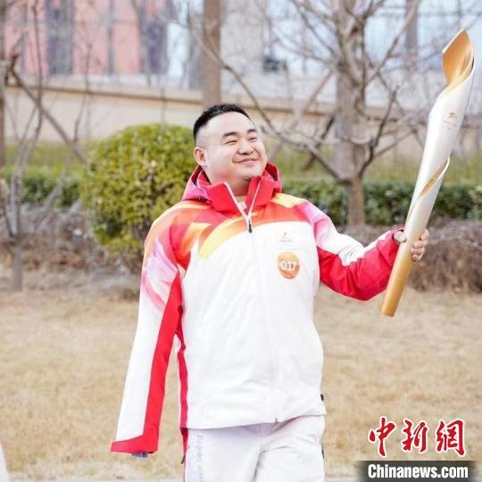 “可乐男孩”薛枭担任北京冬残奥会火炬手。　受访者供图