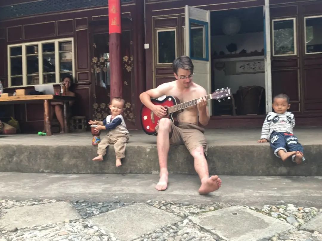 从世界各地来到“敲响石鼓”的岩友